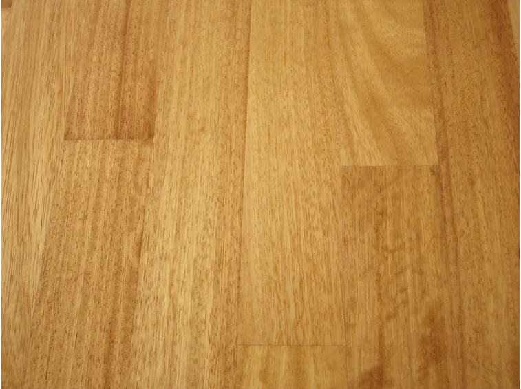 Parquet in legno d'iroko
