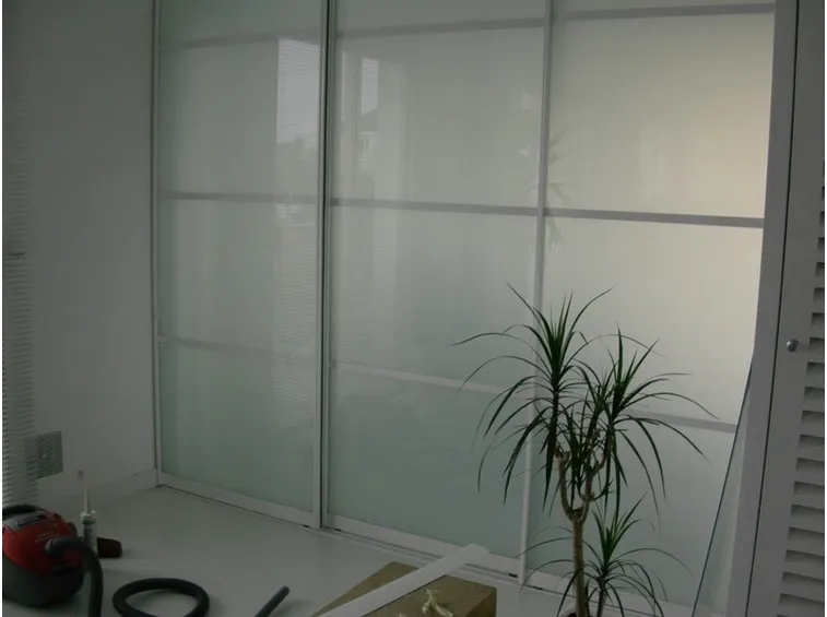 porta a vetro sabbiato