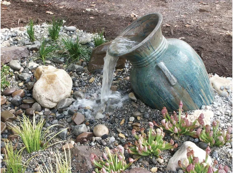 Fontana da giardino in cemento