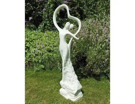 Statua per giardino in stile contemporaneo