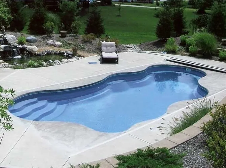 Piscina cementata