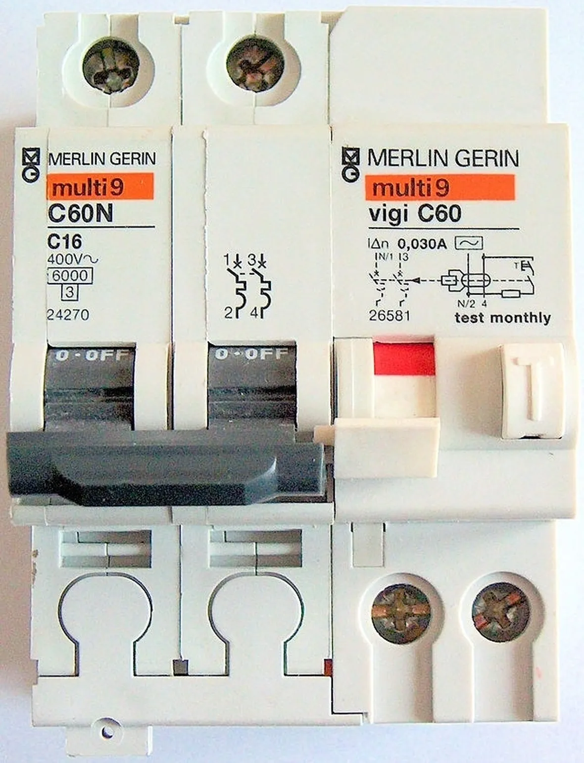 Interruttore magnetotermico