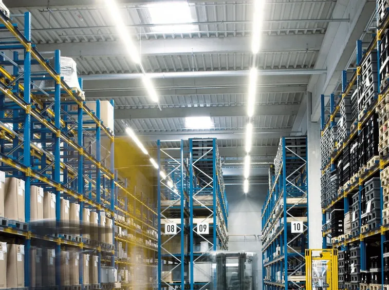 Illuminazione LED in reparti industriali