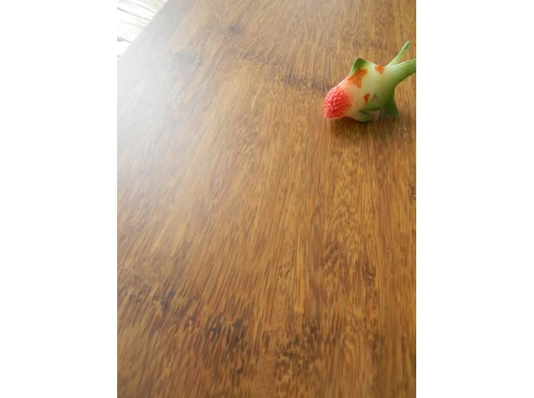 esempio di parquet in bamboo strand woven.
