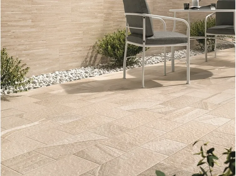 Pavimento per esterni in gres porcellanato