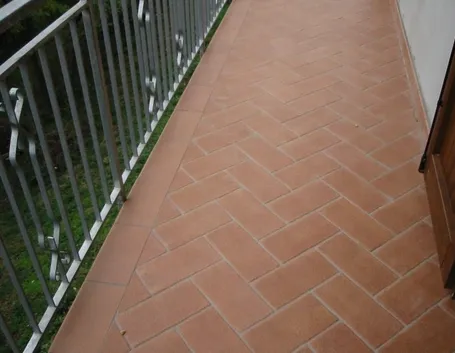 pavimenti balcone terracotta