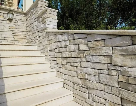 Rivestimento esterno in pietra ricostruita