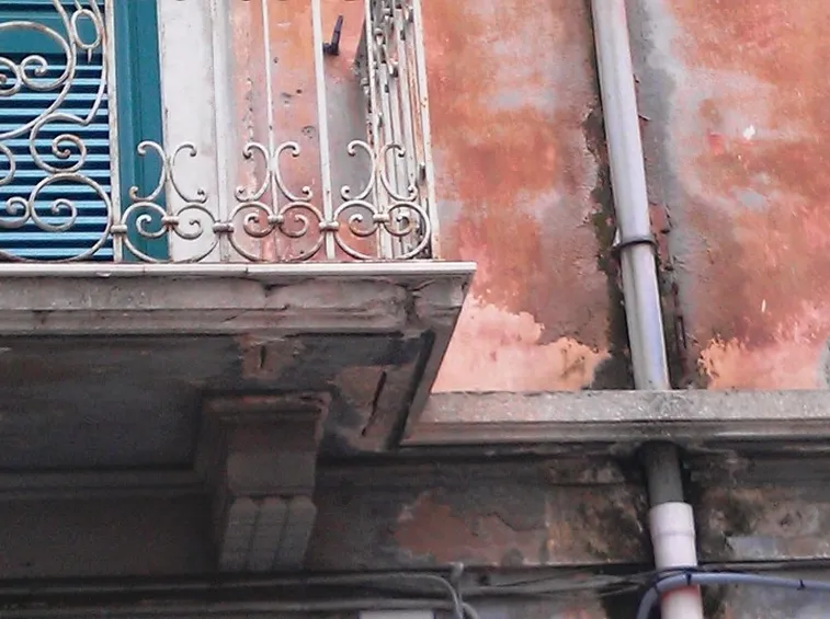 Un nemico della pittura: l'acqua